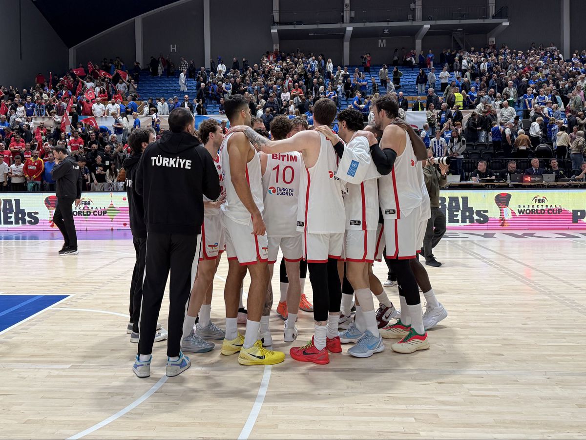 Türkiye İzlanda'yı 110-73 Yenerek FIBA 2027 Dünya Kupası'na Katılan İlk Ülke Oldu