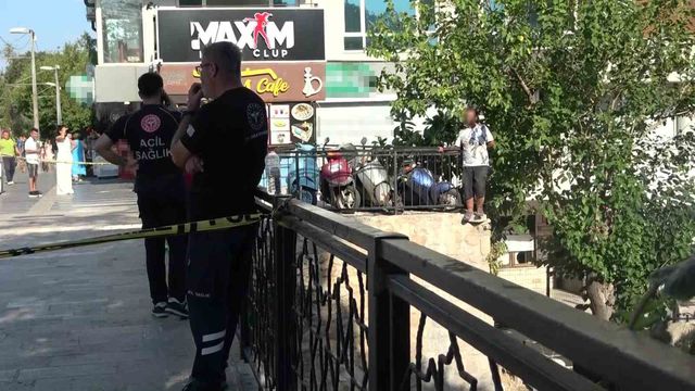 French tourist's 3-hour vigil in Antalya