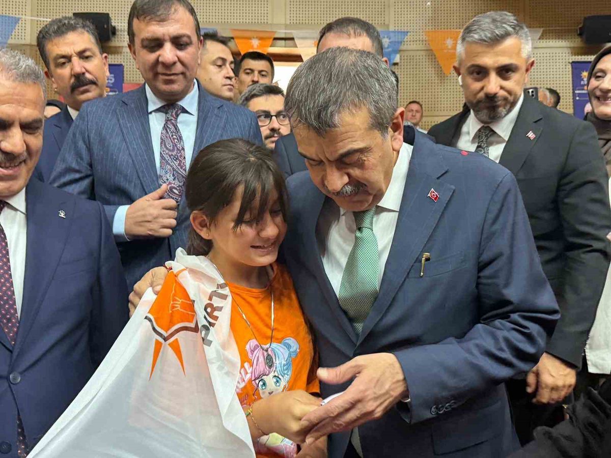 Bakan Tekin: 'Terörsüz Türkiye' süreci sabote edilirse çözüm için karamsar olurum