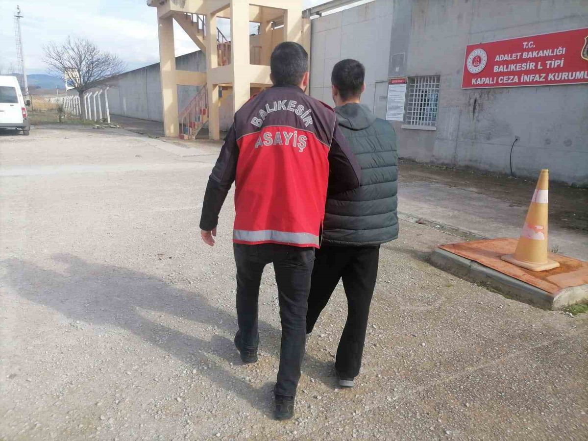 Balıkesir'de Bir Haftalık Polis Operasyonu: 70 Aranan Şahıs Yakalandı