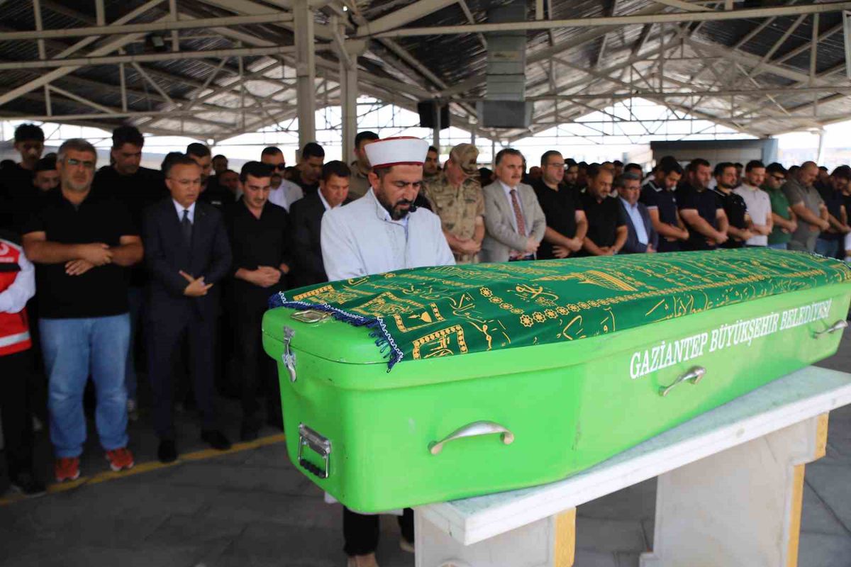 Girne'de hayatını kaybeden Balyemez son yolculuğuna uğurlandı