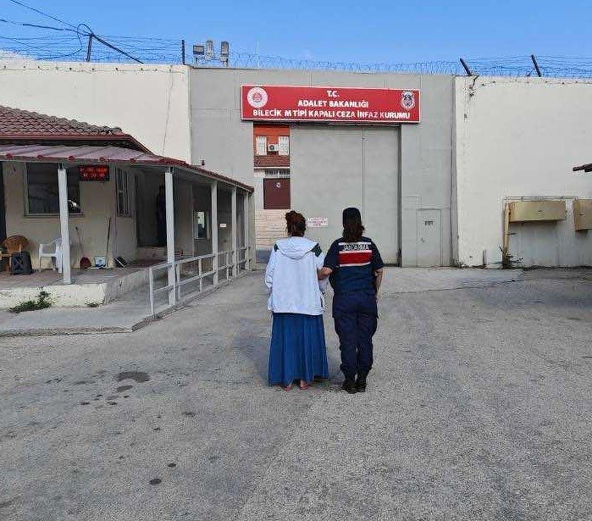 Bilecik'te aranan kadın jandarmaya yakalandı