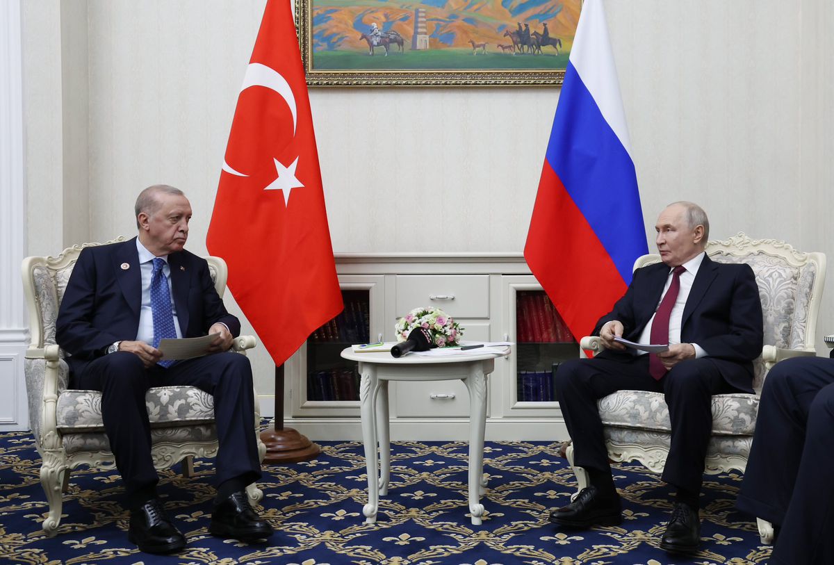 Erdoğan ve Putin Bişkek'te Bir Araya Geldi