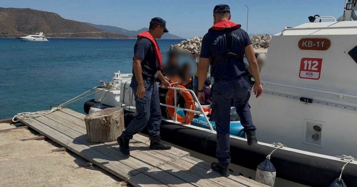 Datça'da Sürüklenen 9 Kişi Kurtarıldı