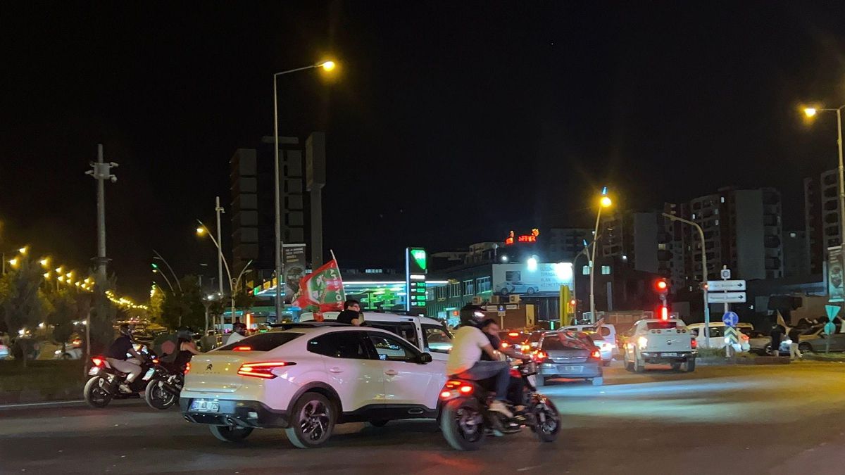 Diyarbakır'da Tarihi Maç Heyecanı