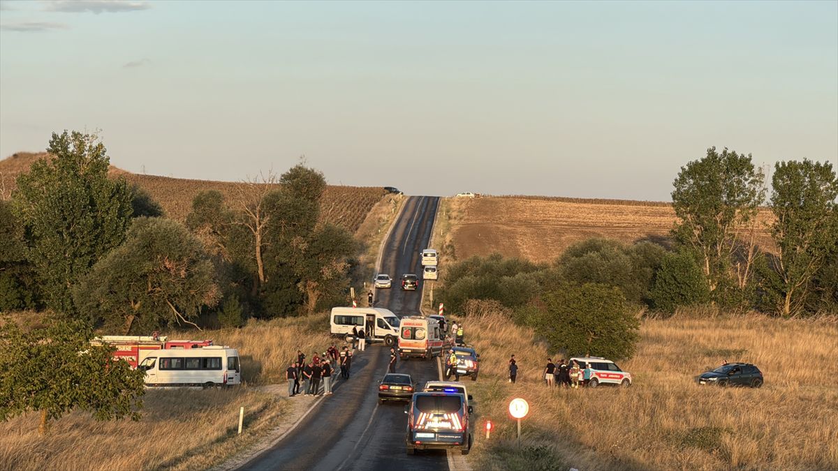 Edirne'de Zincirleme Kaza: 6 Yaralı