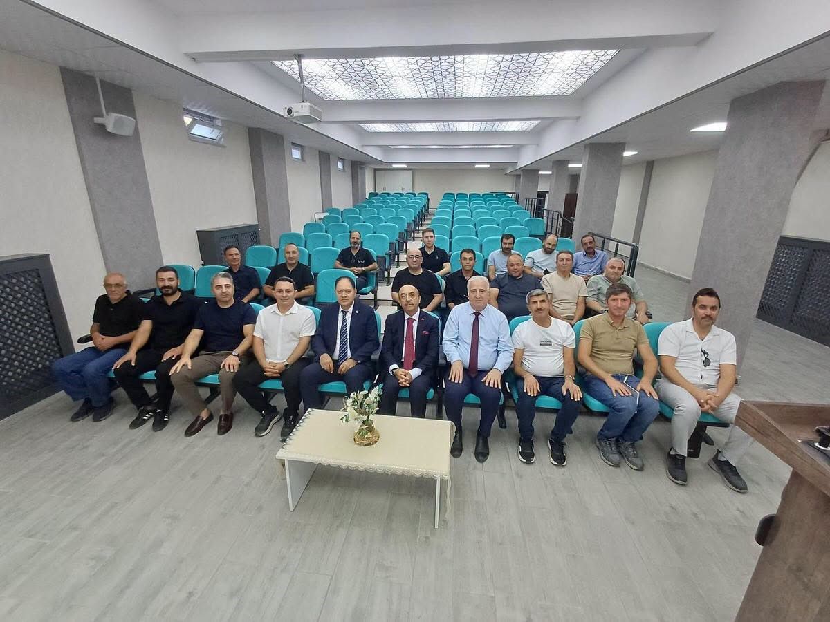 Erzincan'da Eğitim Yöneticilerine Yeniden Görevlendirme Semineri