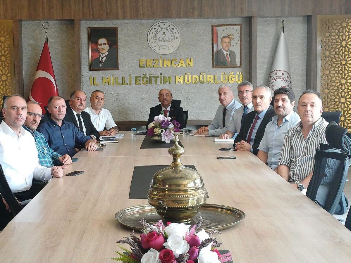 Erzincan'da İmam Hatip Okulları Yöneticileri İstişare Toplantısı Gerçekleştirildi