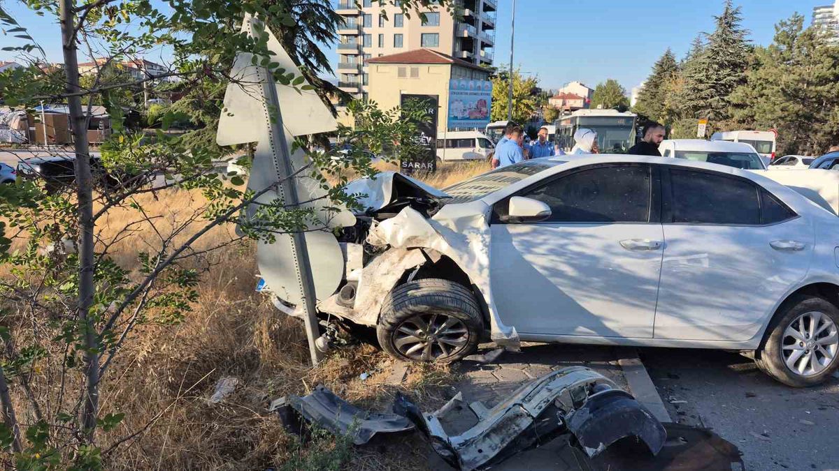 Eskişehir'de zincirleme kaza: 3 yaralı, trafik durdu