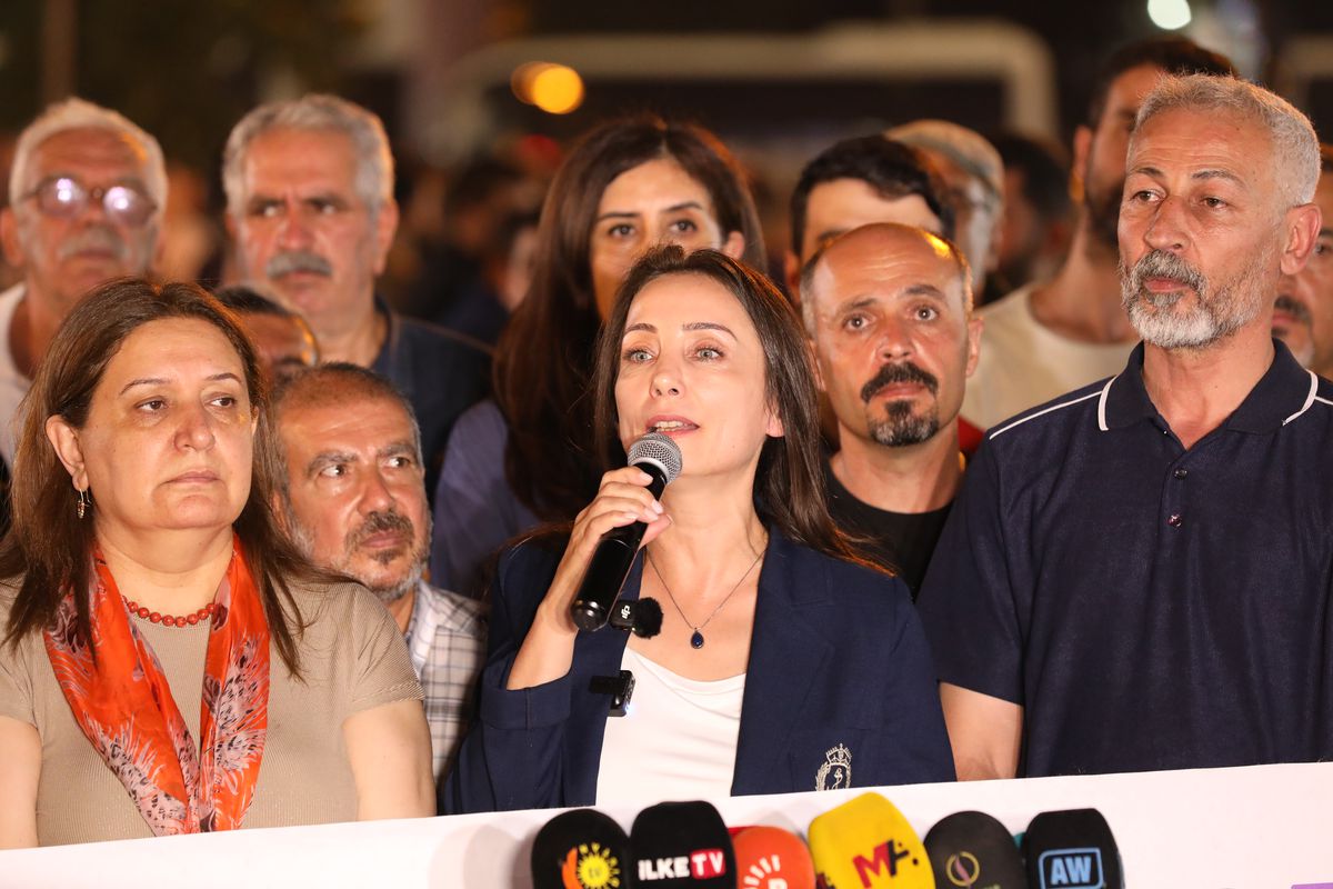 DEM Parti'den Barış Günü'nde 'barış dili' çağrısı