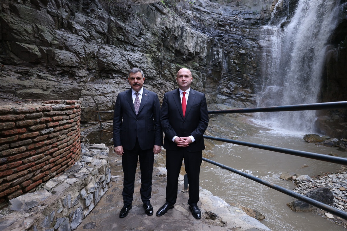 Bakan Çiftçi'den Tiflis'te temaslar