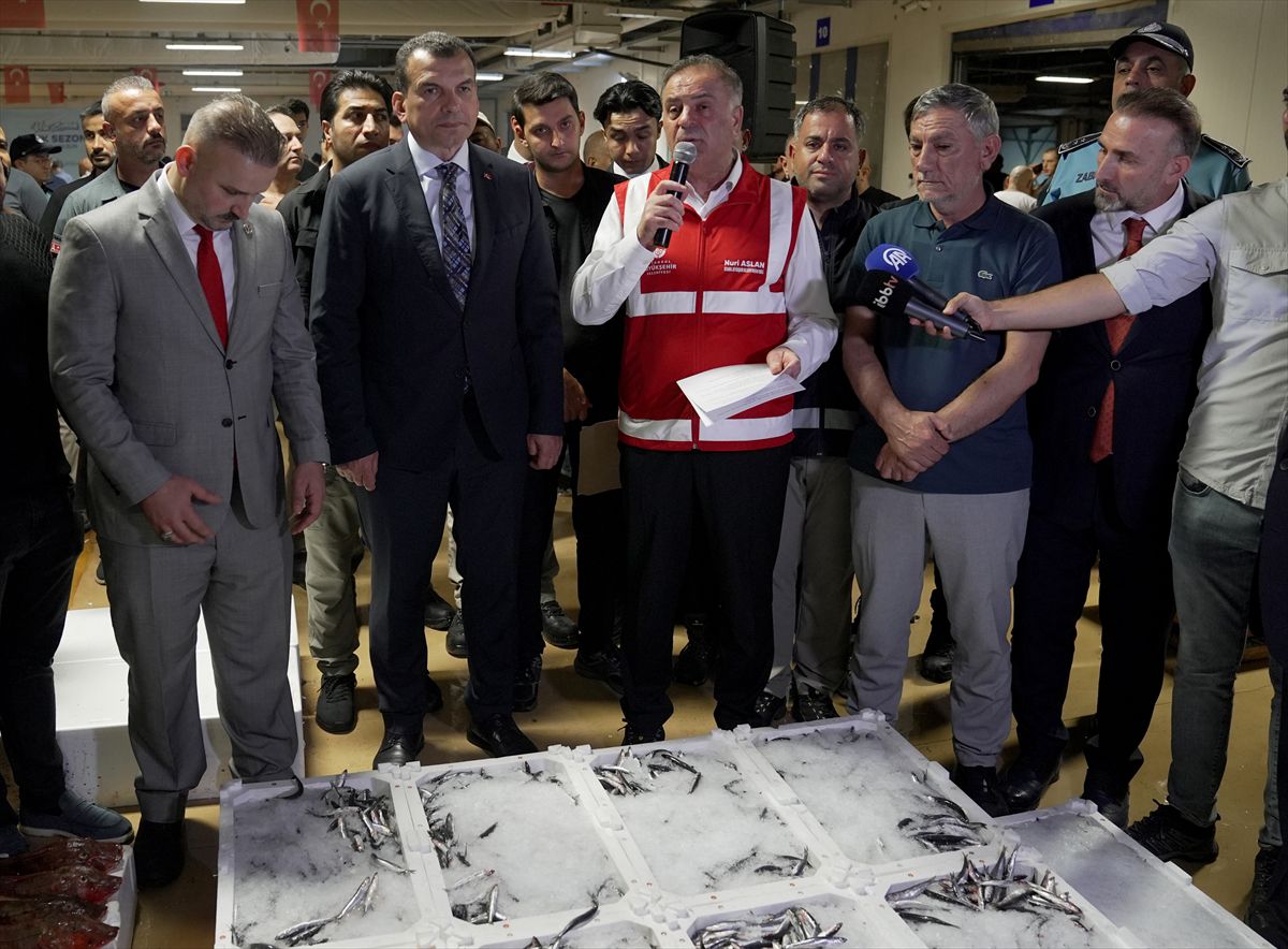İstanbul'da Su Ürünleri Av Sezonu Coşkuyla Açıldı