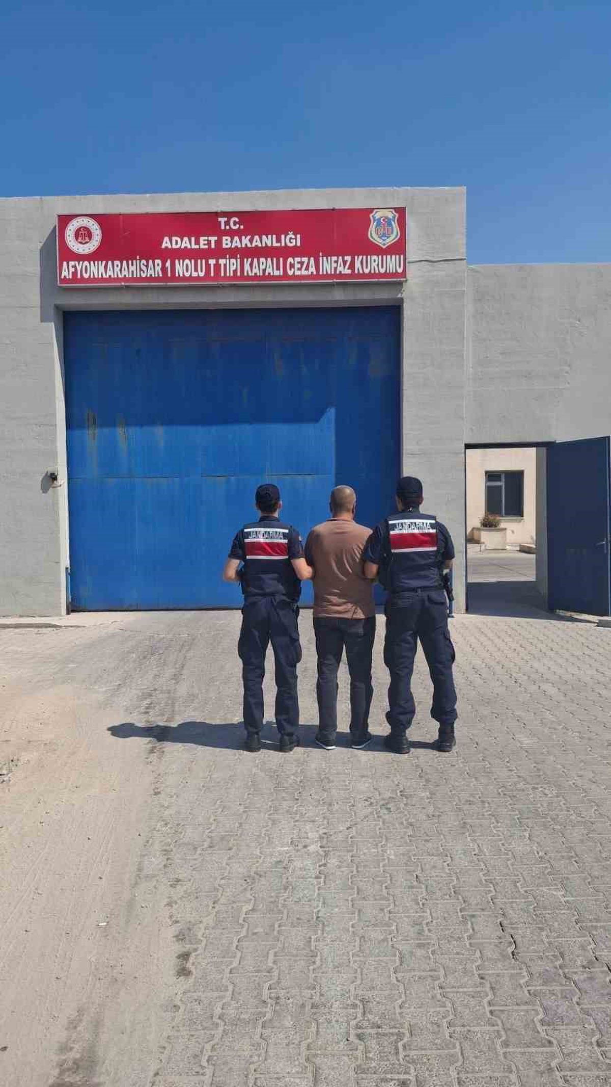 Afyonkarahisar'da Son Bir Haftada 24 Aranan Şahıs Yakalandı