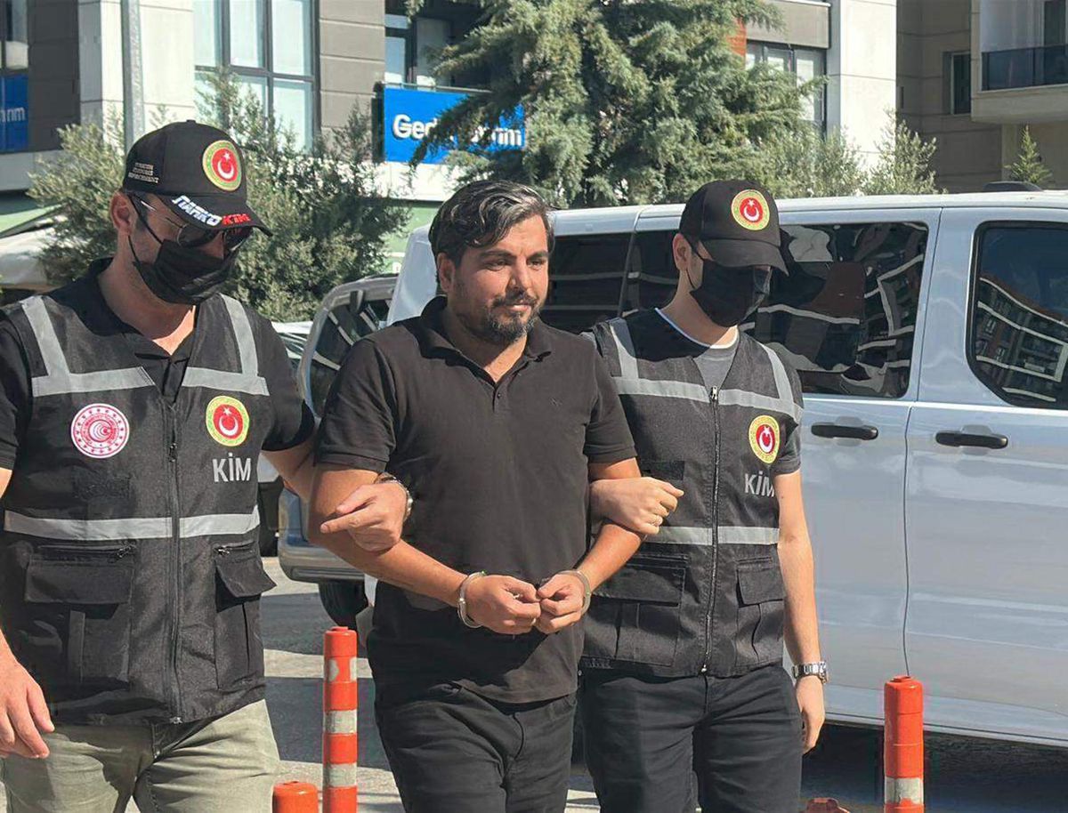 Sosyal medya ünlüsü TIR dorsesinde yakalandı