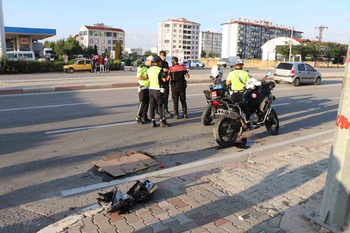 Karaman'da Yunus Timi Kazası: Polis Yaralandı