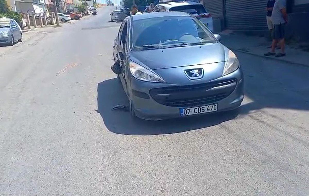 Manavgat'ta Yayaya Otomobil Çarptı: 1 Yaralı