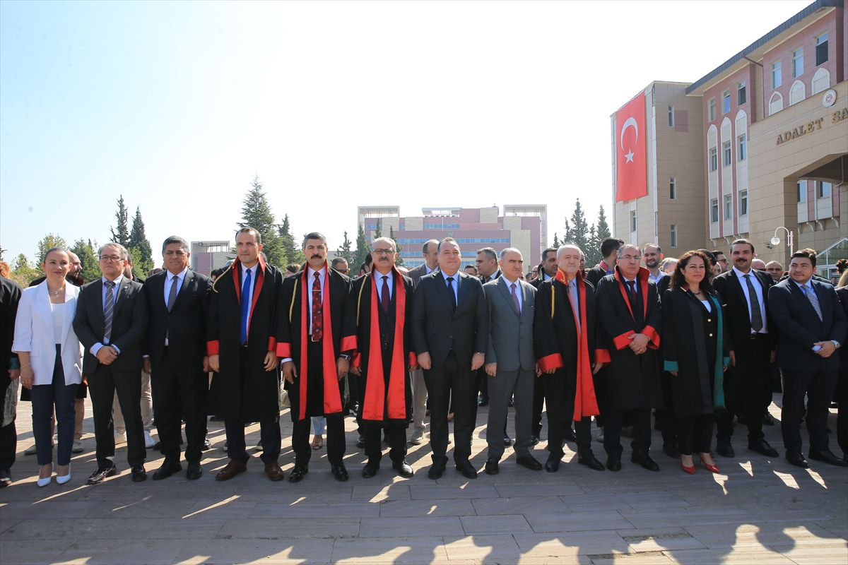 Manisa'da yeni adli yıl törenle başladı