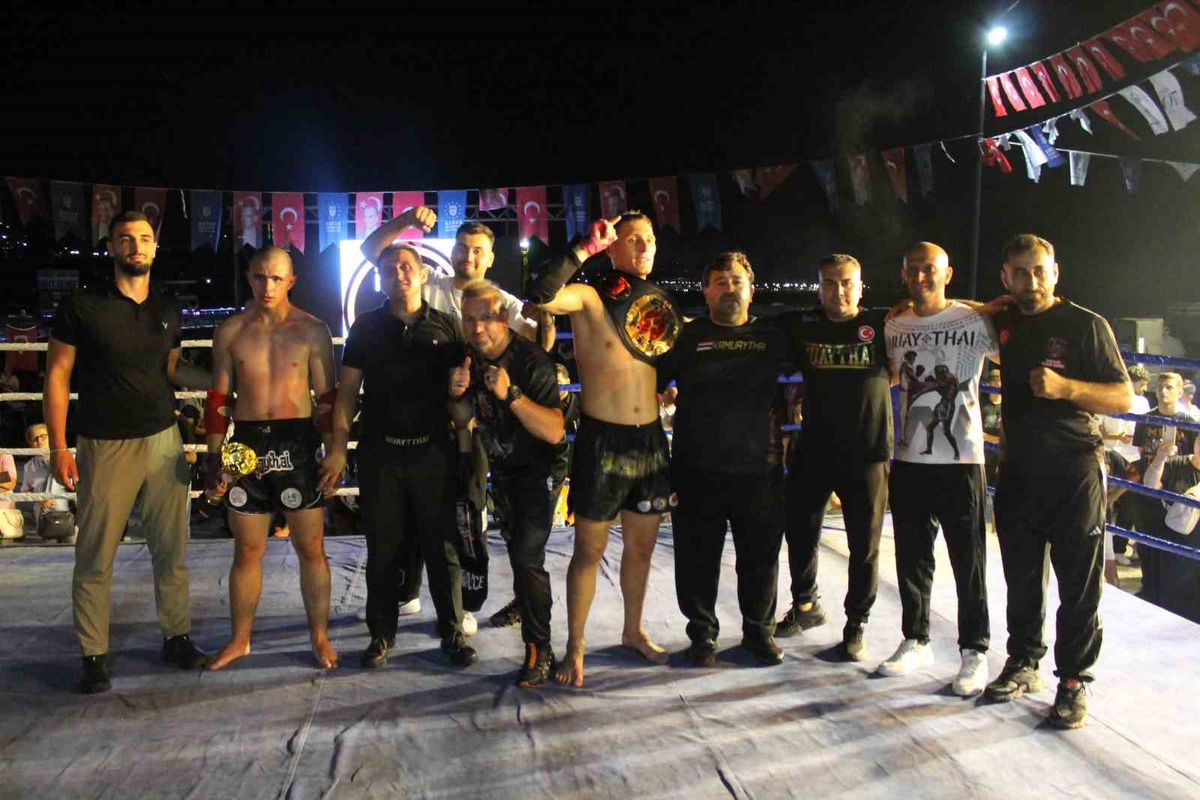 Manisalı Muaythai Sporcuları Bursa'dan Şampiyonluk Kemerleriyle Döndü