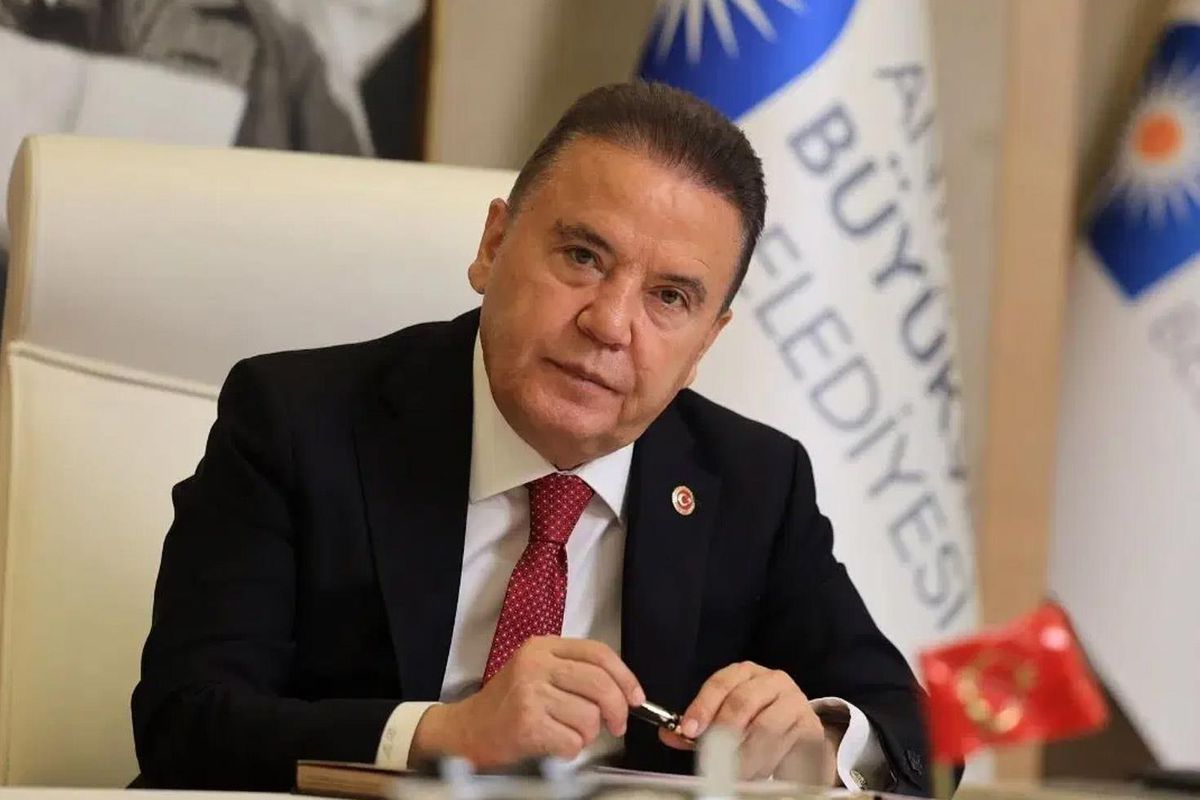 Muhittin Böcek hakkında mide bulandıran 'Grup halinde cinsel ilişki' iddiası