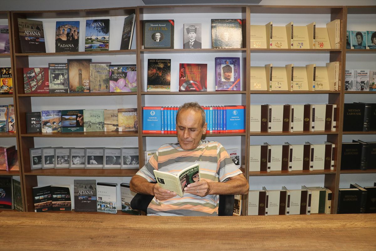 Adanalı Mevlüt Alpay: 56 Yıllık Kitap Tutkusu Kütüphanede Yaşıyor