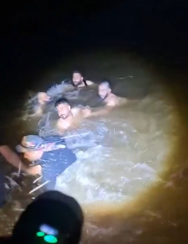 صورة: البحث عن الطفل يزن
