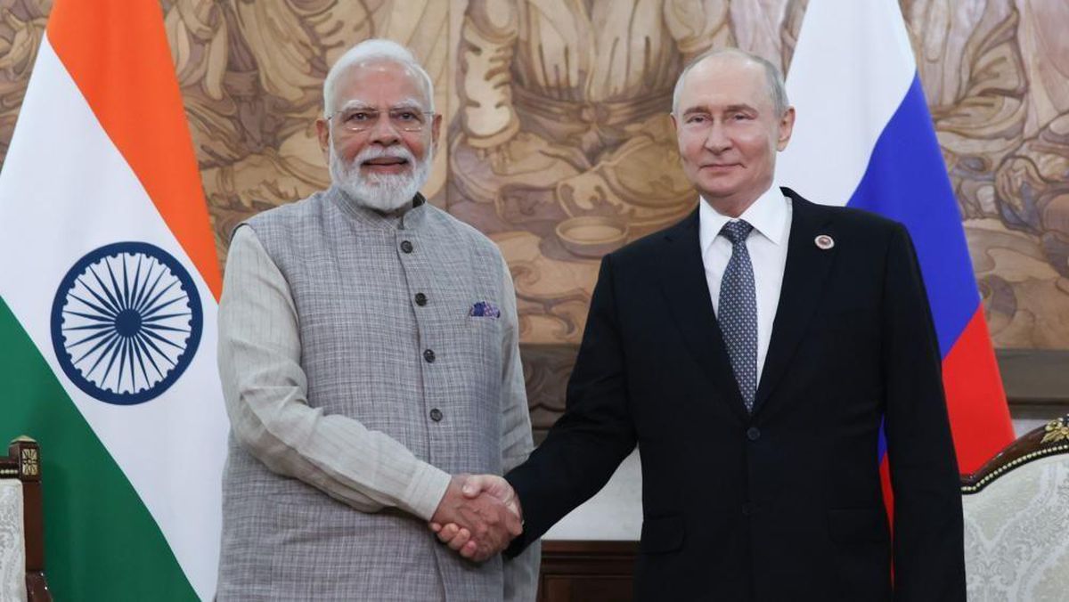 Modi'den Putin'e Savaşı Bitirme Çağrısı
