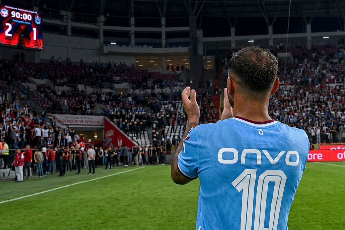 Salah'tan maç sonunda dikkat çeken hareket! Beğeni yağıyor
