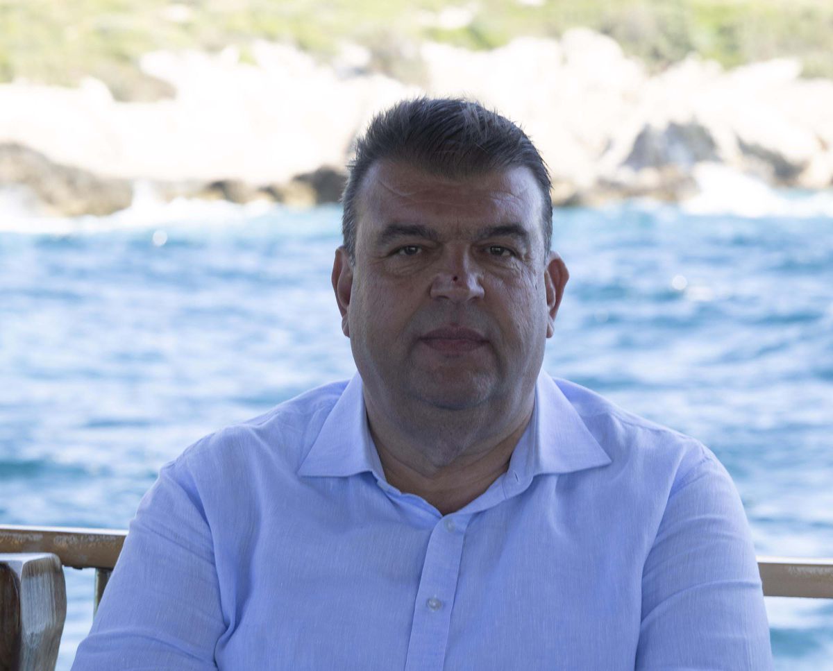 Seferihisar rüşvet soruşturmasında 2 şoför adliyede