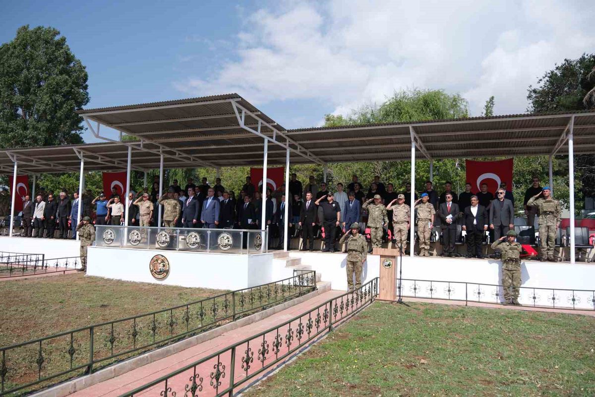 Tatvan 10'uncu Komando Tugayı'nda Devir Teslim Töreni
