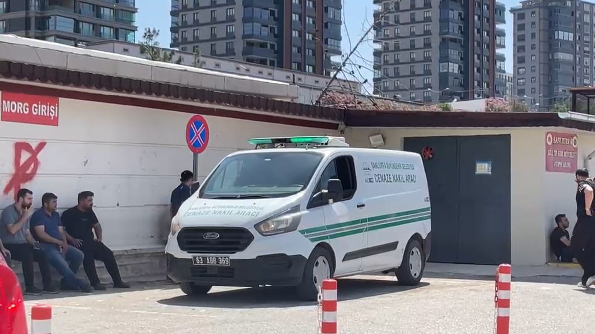 10 Yaşındaki Çocuk Evde Pompalı Tüfekle Oynarken Hayatını Kaybetti