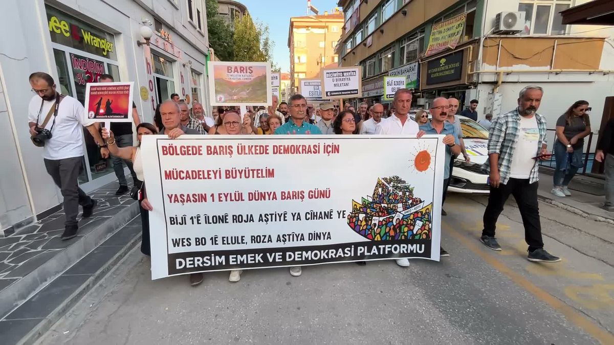 Tunceli'de 1 Eylül Dünya Barış Günü yürüyüşü: Kalıcı barış için demokratikleşme çağrısı