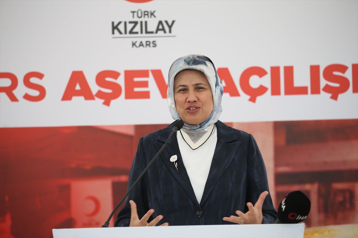 Türk Kızılay Kars'ta Aşevi Açtı