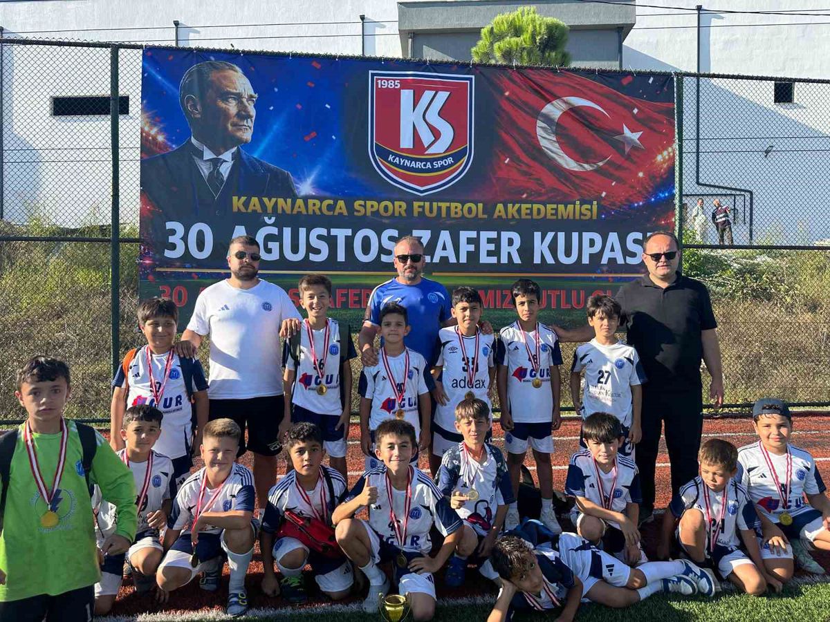 1299 Bilecikspor, Zafer Kupası'nda Grubu Lider Bitirdi