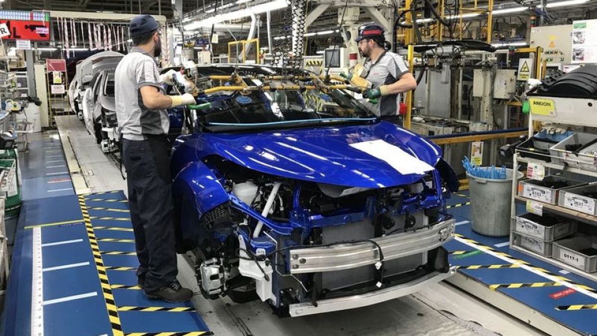 Otomotiv pazarı Ağustos'ta yüzde 20 daraldı