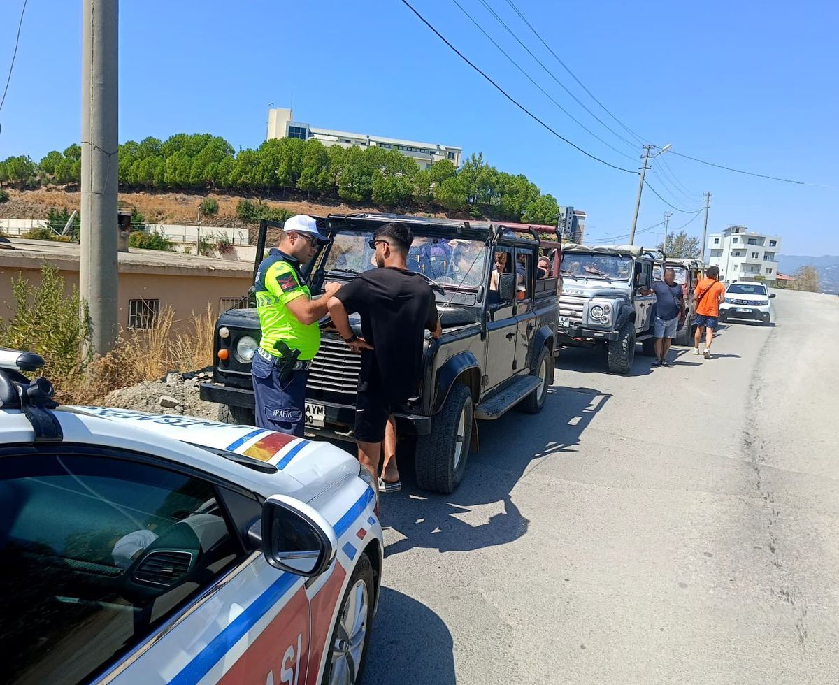 Alanya'da safari denetimi: 5 araca 233 bin TL ceza