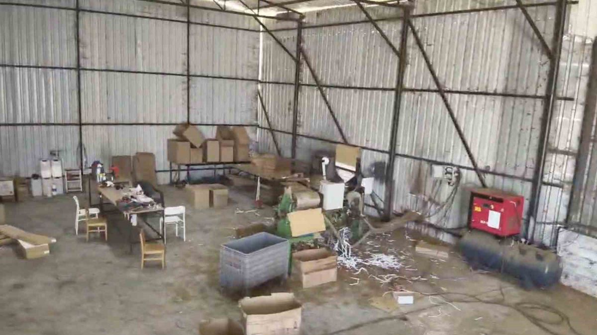 Sakarya'da kaçak sigara fabrikasına operasyon: 610 bin makaron ele geçirildi