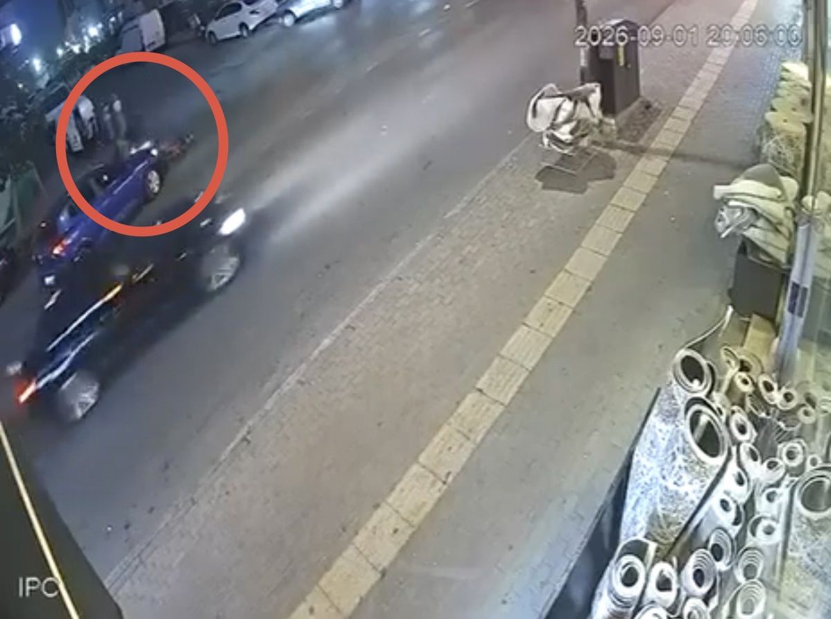 Bursa'da motokurye kazası kamerada