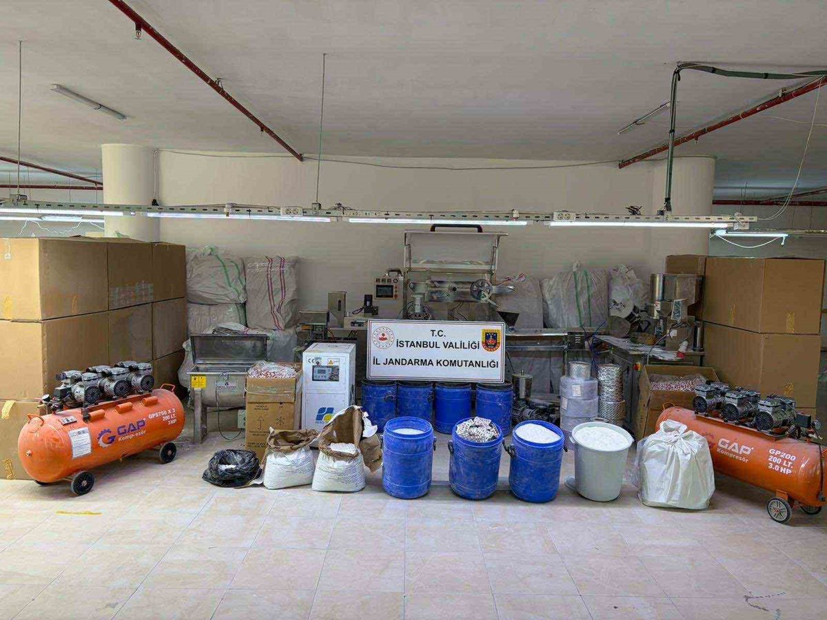 Çatalca'da rekor uyuşturucu operasyonu: 1.5 milyon hap ele geçirildi