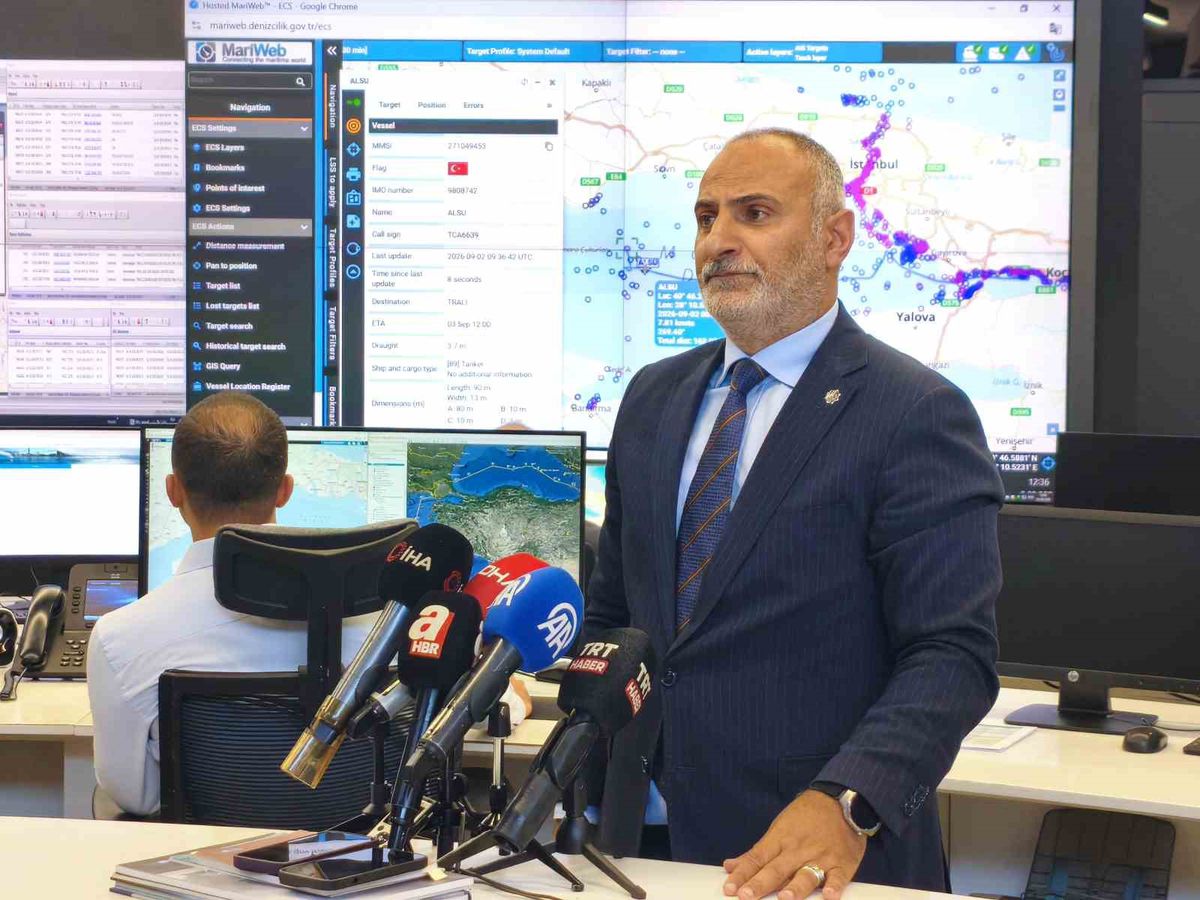 Marmara'da gemi çarpışması: 2 kaptan telsizde konuşmuş