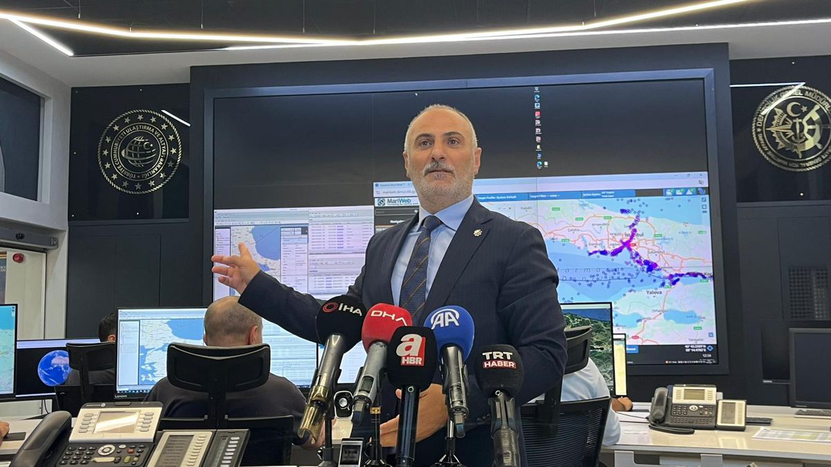 Silivri açıklarındaki gemi kazasında kaptanlar kaza öncesi telsizden konuştu
