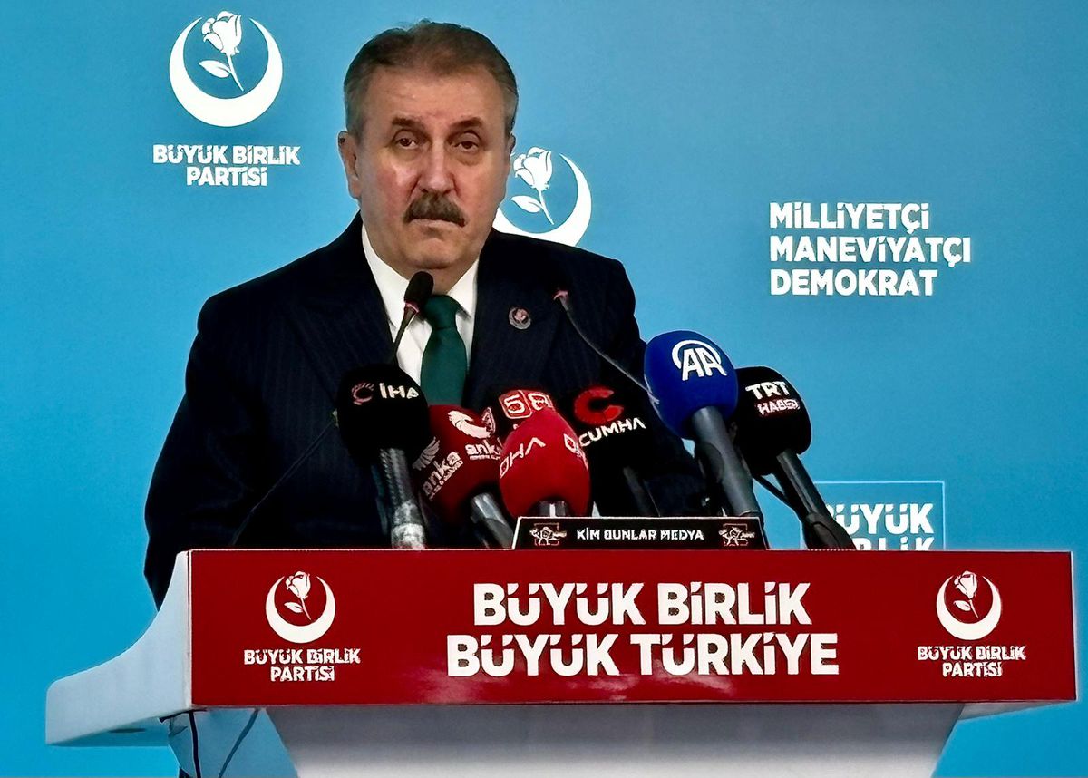 Destici: Terörsüz Türkiye sürecini destekliyoruz, ancak teröristle müzakere olmaz