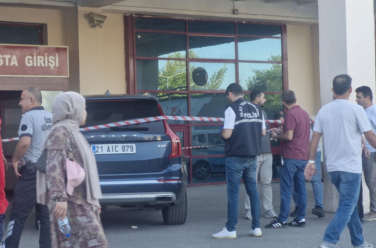 Diyarbakır’da cipe silahlı saldırı; 2 yaralı