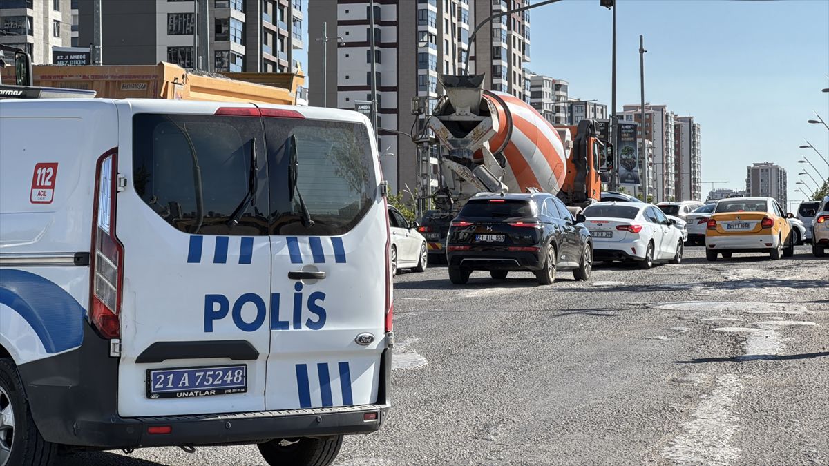 Diyarbakır'da silahlı saldırı: 2 yaralı