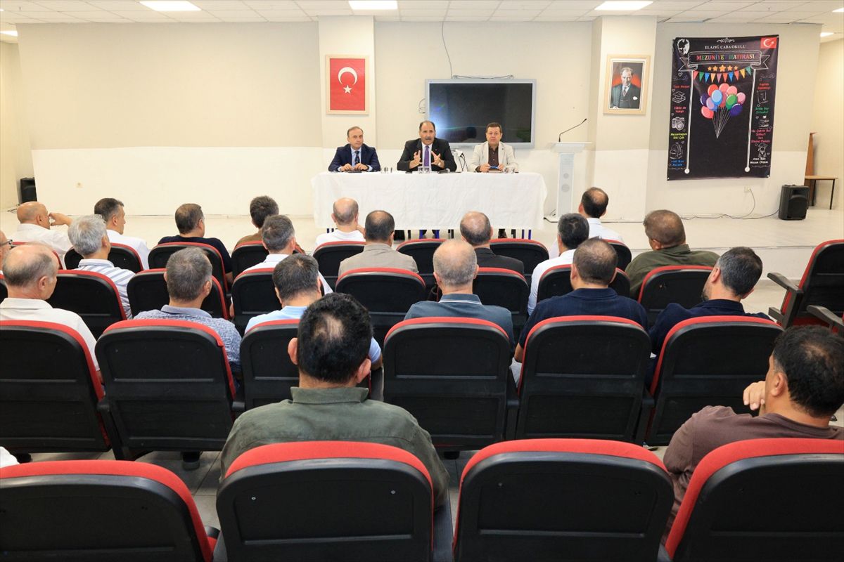 Elazığ'da okul müdürleriyle yeni eğitim yılı toplantısı