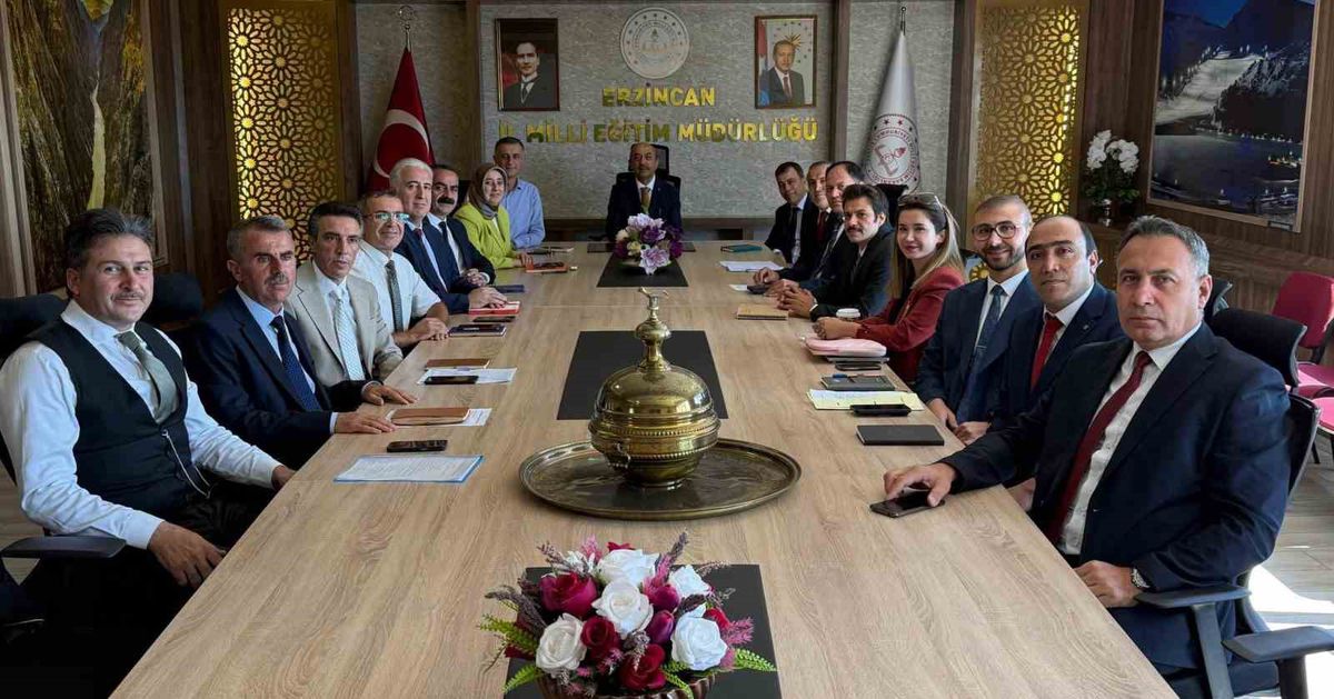 Erzincan'da 2026-2027 Eğitim Yılı İlçe Milli Eğitim Müdürleri Toplantısı Yapıldı