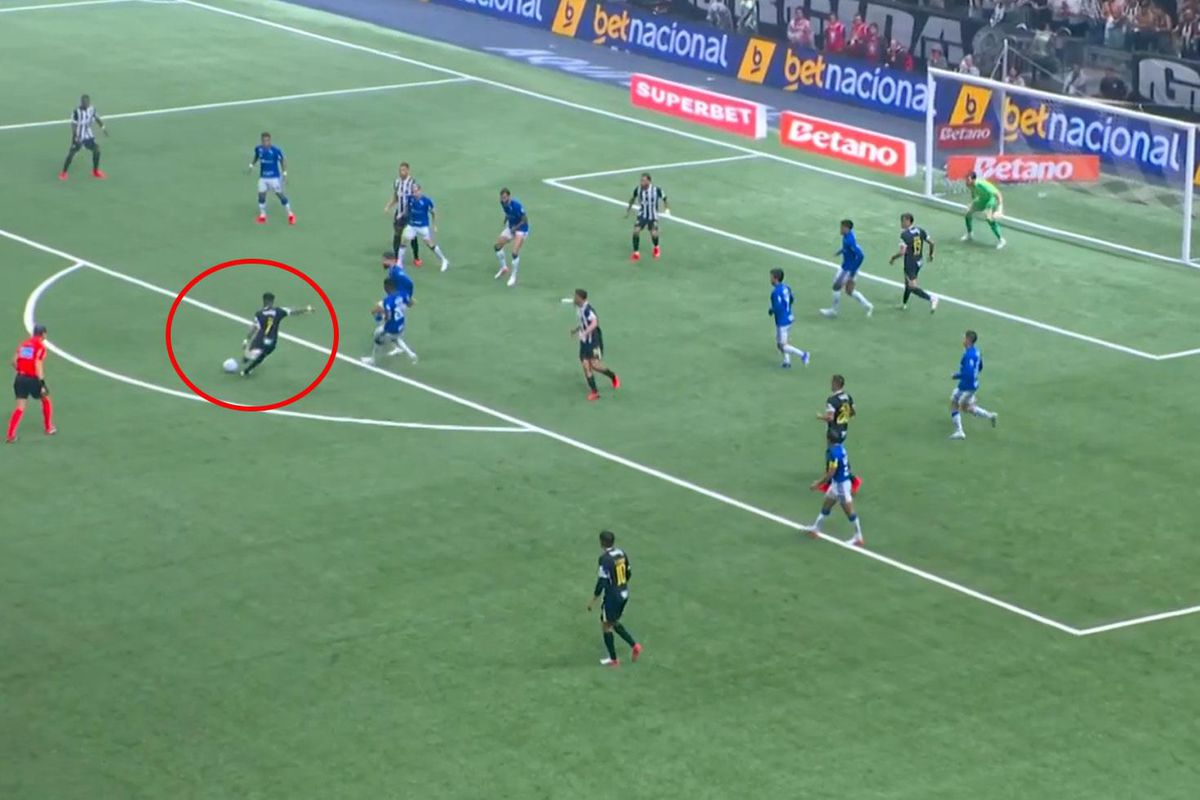 Fener'den gidenin içinden Messi çıkıyor! Kaleye füze attı, takımını finale çıkardı