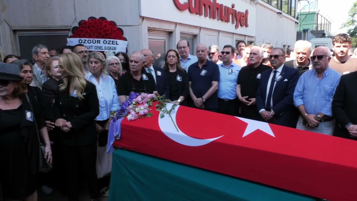 Şükran Soner İçin Cumhuriyet Gazetesi'nde Tören: 'Annem Demokratik Bir Ülkede Ölemedi'