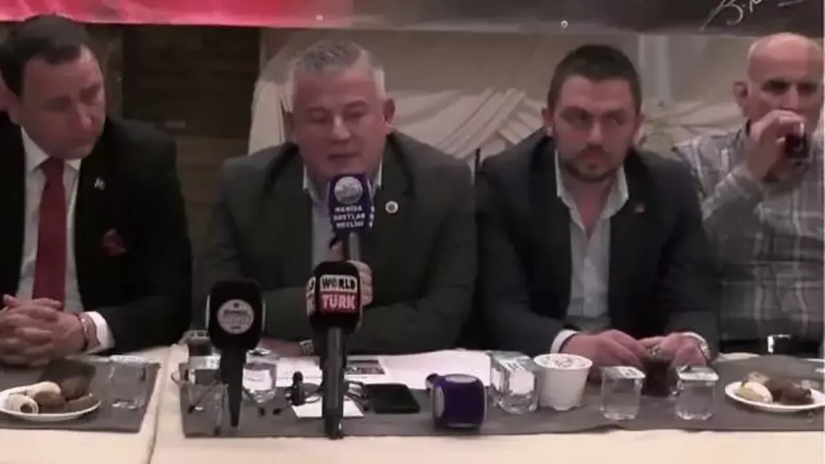 Gördes Belediye Başkanı'na maaş soruşturması