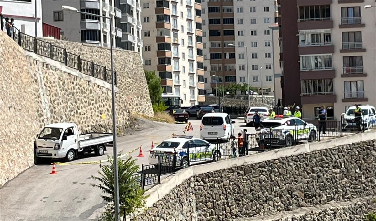 Gümüşhane'de sürücü direksiyon başında fenalaşarak hayatını kaybetti
