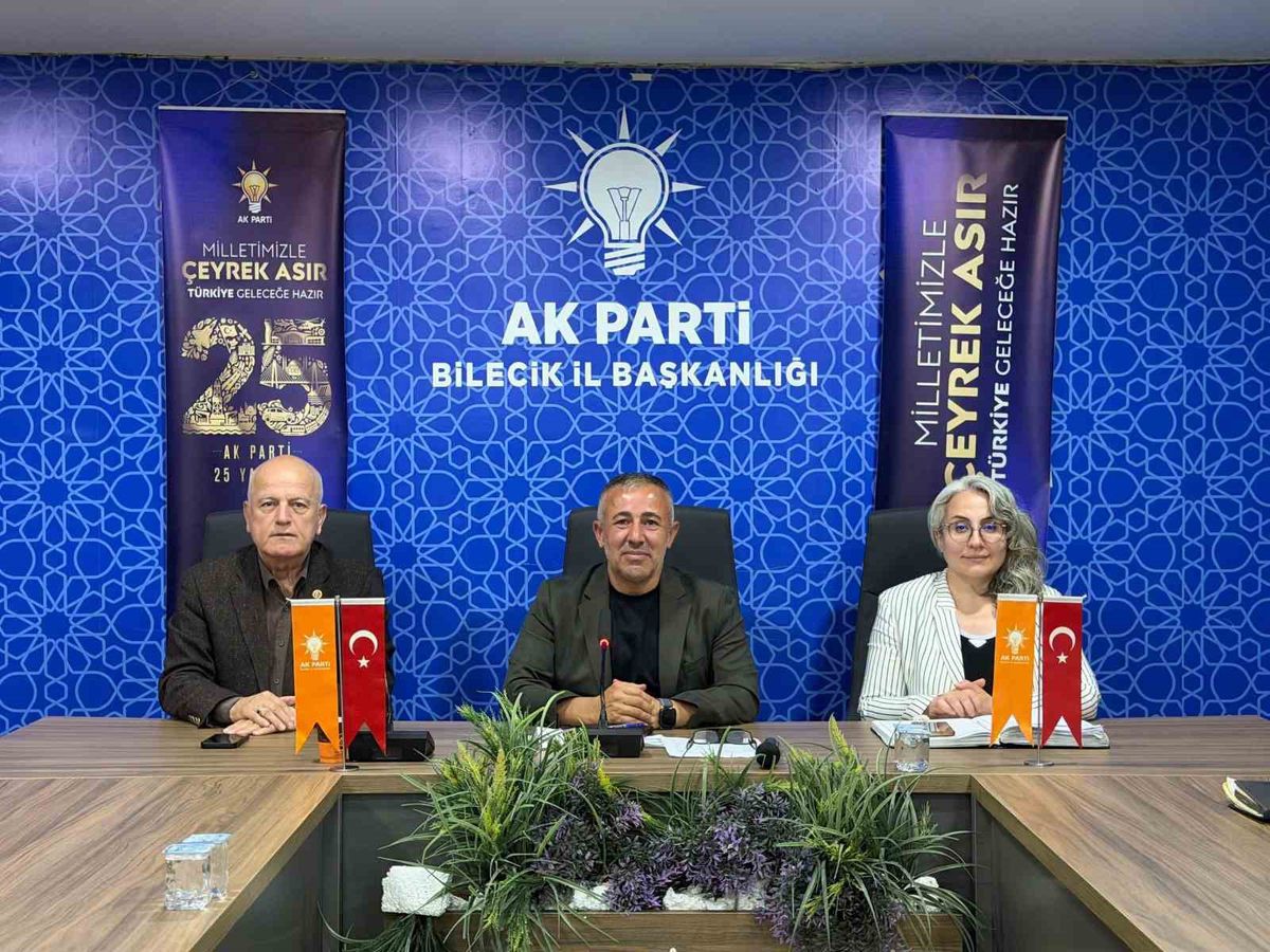 AK Parti Bilecik'te Haftalık Olağan Toplantı Gerçekleştirildi